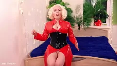 Reproducir Intensa sesión pov de nalgadas de látex FemDom de Arya Grander