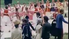 Odtwórz Powszechne słabości żołnierzy, ludowe przyjemności (1976)