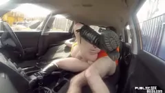 Abspielen Chubby Drive Student bekommt öffentliches Auto Fick vom Tutor in intensiven Reality -Porno