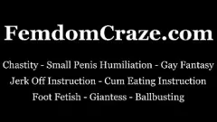 Odtwórz Przeżyj najwyższe upokorzenie, gdy dominuję nad tobą jak królewskość, na którą zasługujesz, w tej intensywnej sesji kobiecej dominacji POV