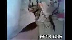 Abspielen Die schweflige blonde Vernachlässigung tritt mit ihrem brobdingnagischen heiligen Terror auf