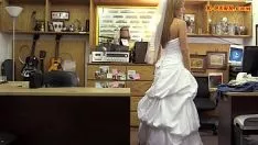 Play Slattern in bridal gown revileed by soak guy