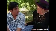 Jouer Il nodo della nonna fa il ragazzo della giovinezza