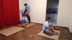 Afspelen Voy a clase de yoga y terminusino folancovered stadium een ​​unos de los potash alumnos del professoresor sin que el se recorde que buena cojida me dio el chaval