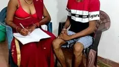 Jouer सेक्सी टीचर ने अपने जवiner