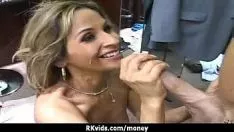 تشغيل تنورة البرية الساخنة تحصل على المهنية ليمارس الجنس مع 12