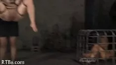 Oynat Bebeğin memeleri için inceleme